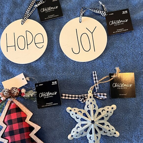 christmas decorations - Picture 1 of 1